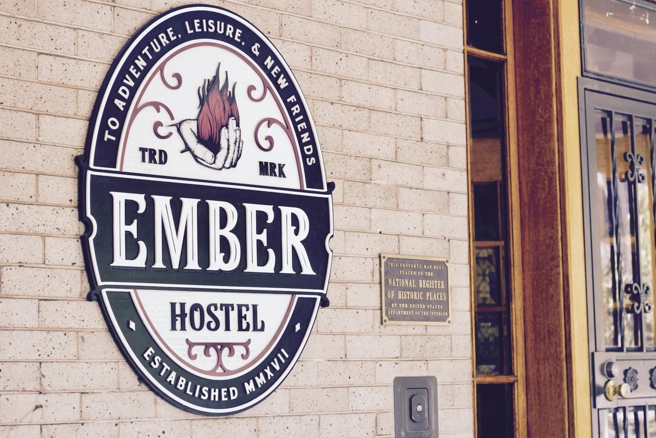 Ember Hostel Denver Bagian luar foto