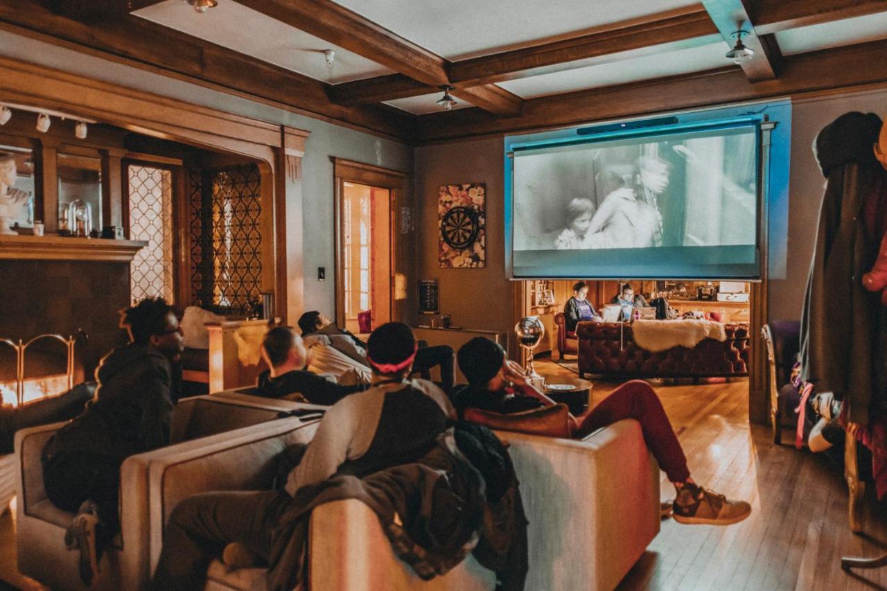 Ember Hostel Denver Bagian luar foto